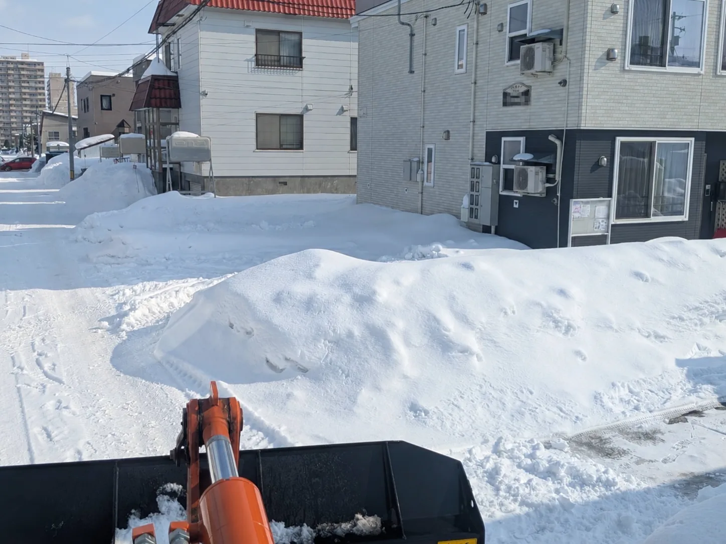 札幌市東区で行う重機による除雪・排雪作業